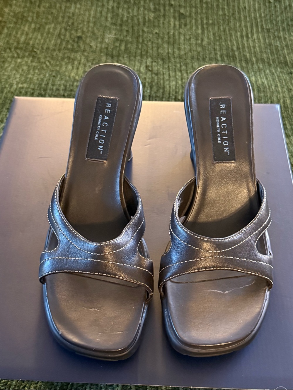 Kenneth Cole Reaction Black Leather Slide Mules